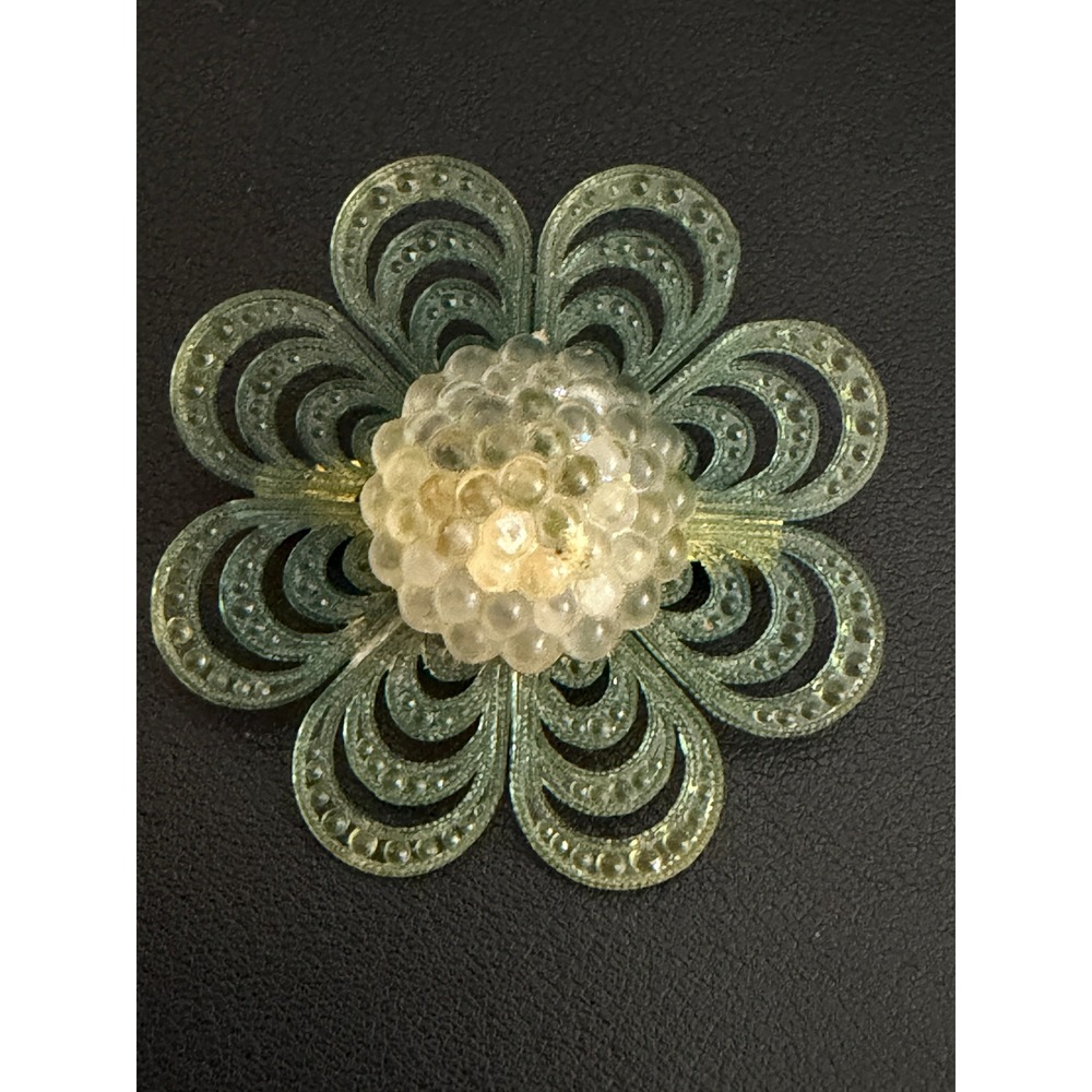 Vintage Lucite Brooch Flower Green Retro - Picture 2 of 5